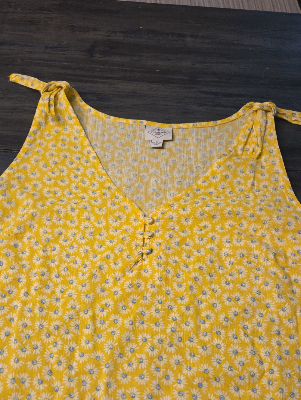 St. John's Bay Yellow Daisy Print Women's Top
